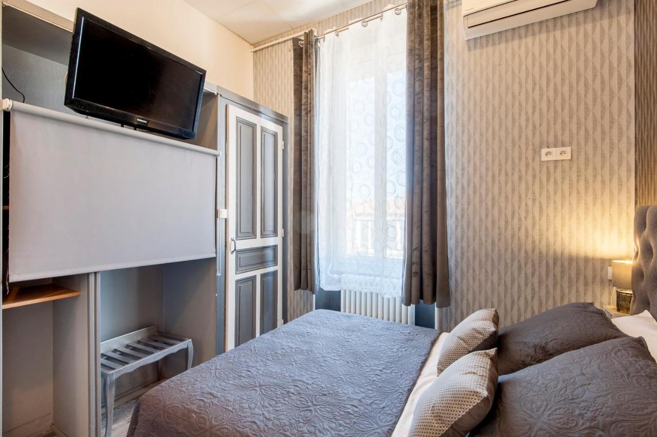 Hotel De Charme Le Provence Salon-de-Provence Dış mekan fotoğraf