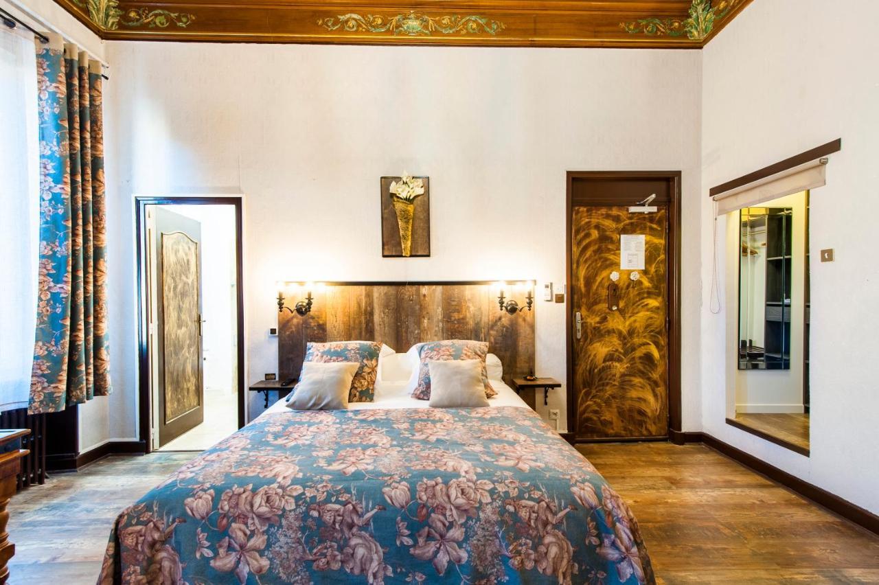 Hotel De Charme Le Provence Salon-de-Provence Dış mekan fotoğraf