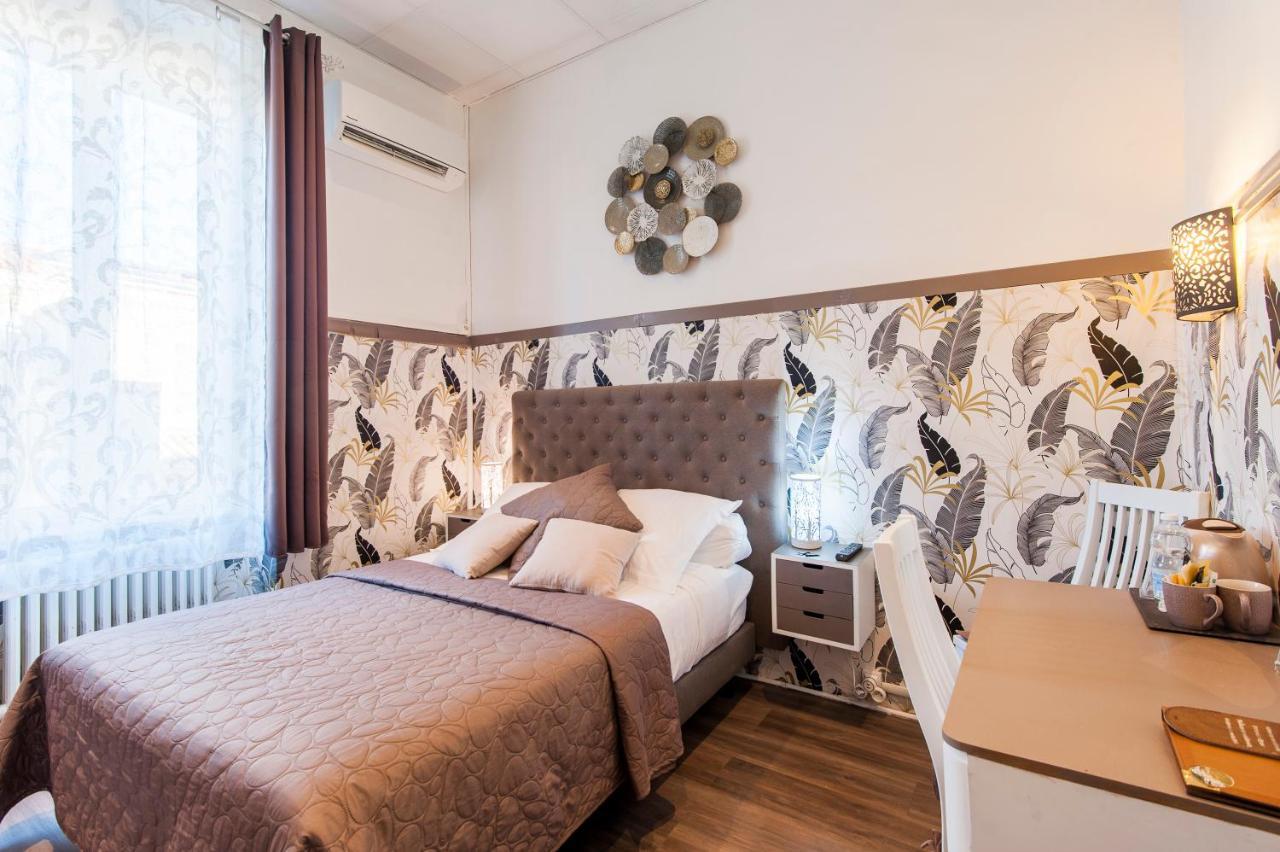 Hotel De Charme Le Provence Salon-de-Provence Dış mekan fotoğraf
