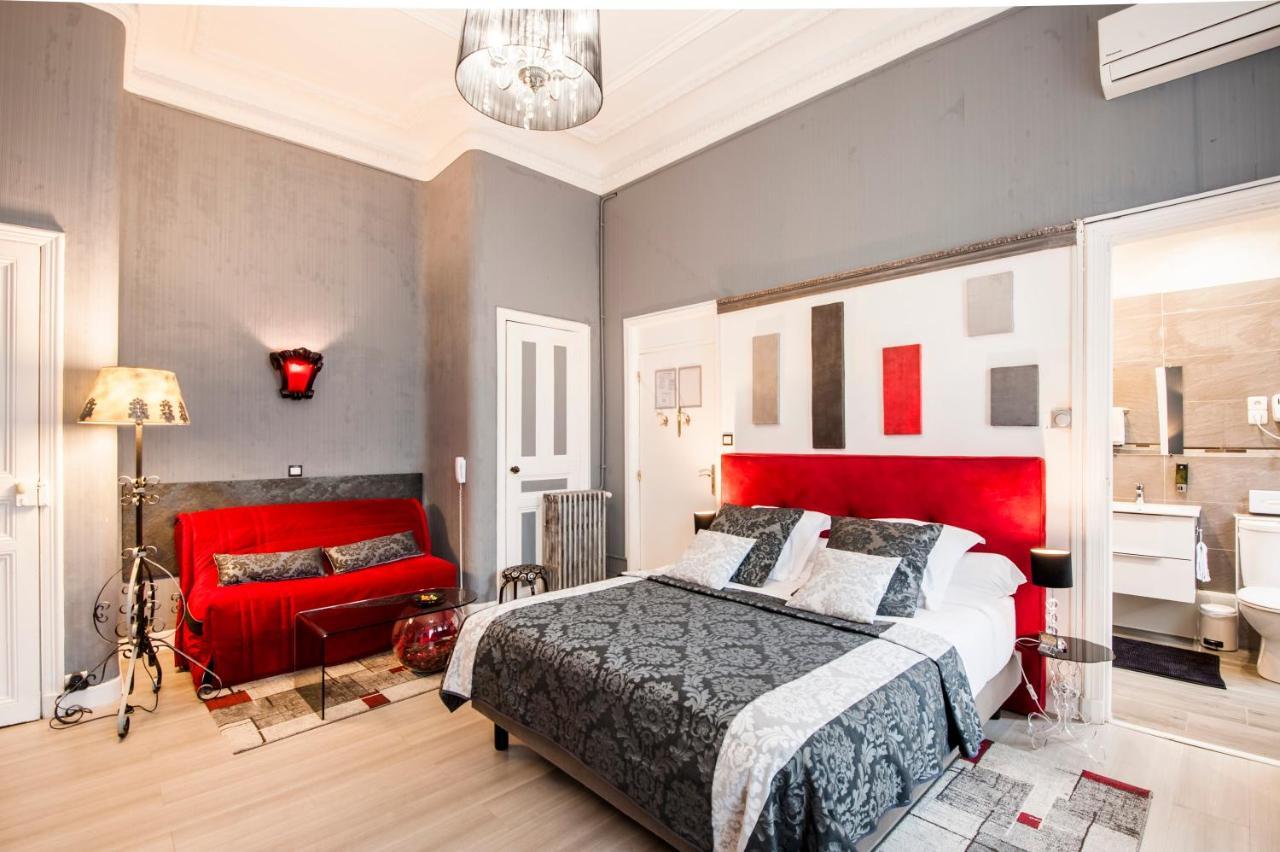 Hotel De Charme Le Provence Salon-de-Provence Dış mekan fotoğraf